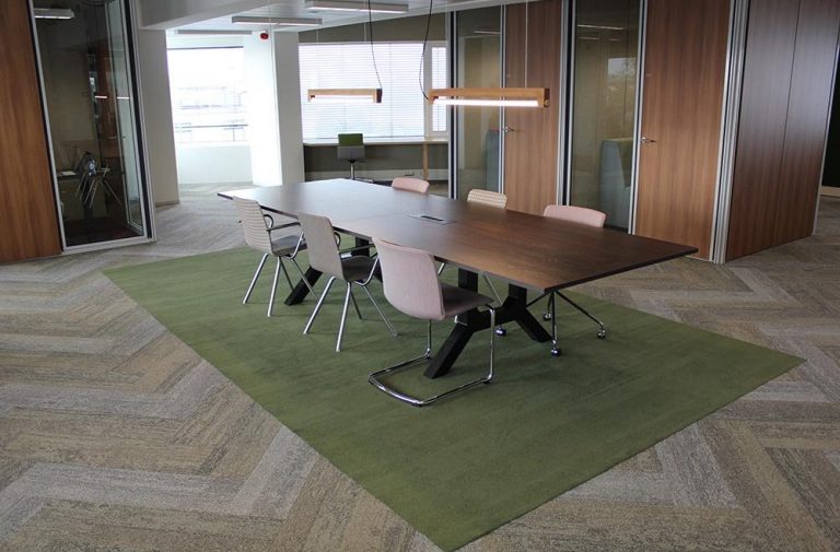 alliander-arnhem-vloerbedekking-tapijt-tapijttegels-kantoren-kantoor-1000x658 (1)